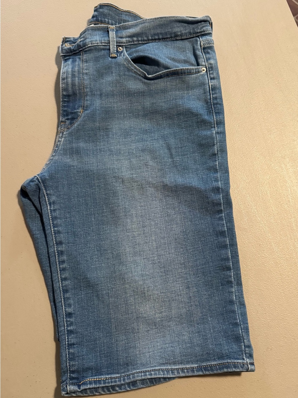 Levi's blue Bermuda Jean Shorts 33